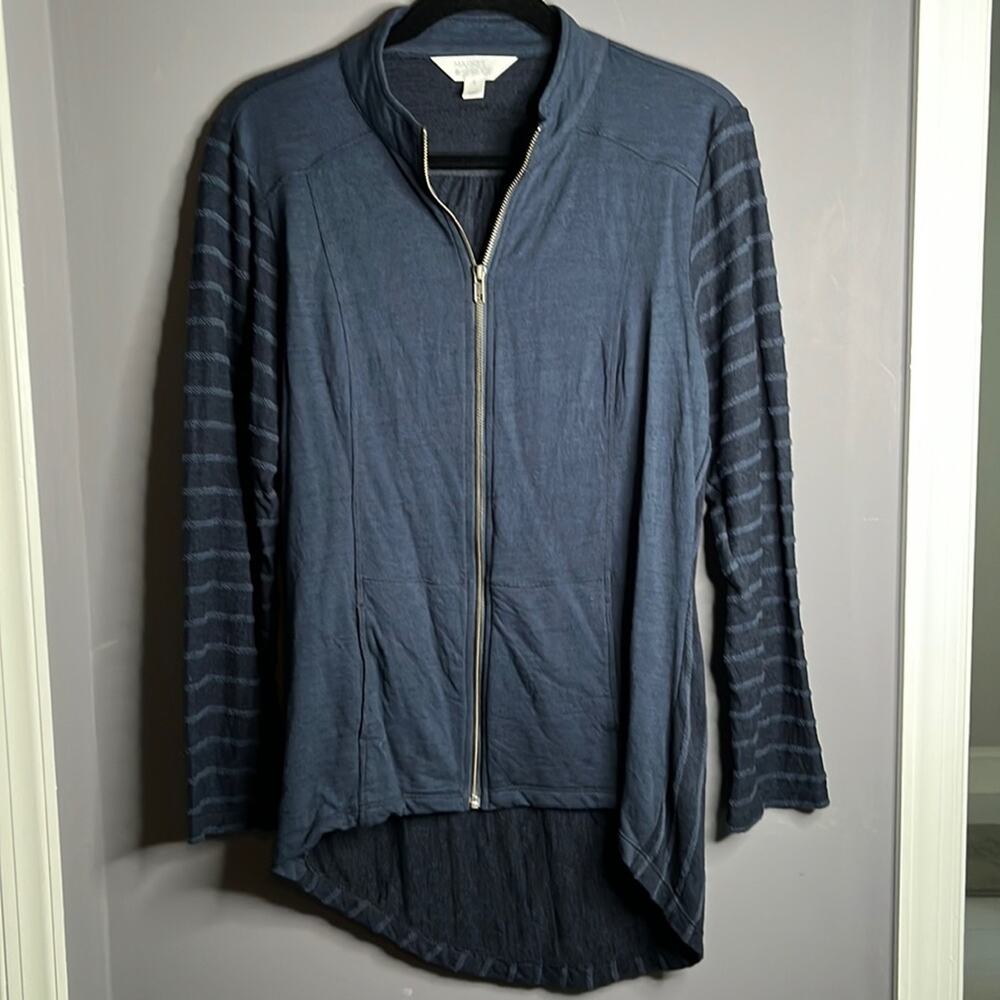 Market & Spruce Navy Zip Up High Low Top Medium